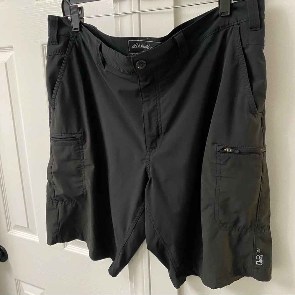 Eddie Bauer Flexion Amphibious Cargo Shorts in Black Size 36